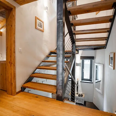 Akelei Penthouse By Homeflow צרמט