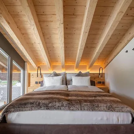 Duplex Overlook Penthouse Apartment *